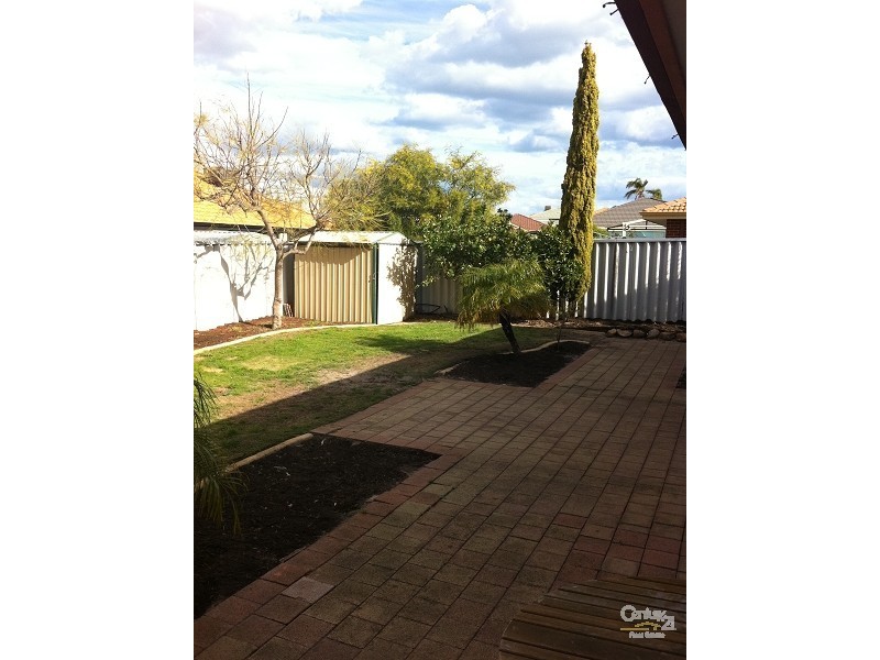 8 Arthurs Vale, Quinns Rocks WA 6030