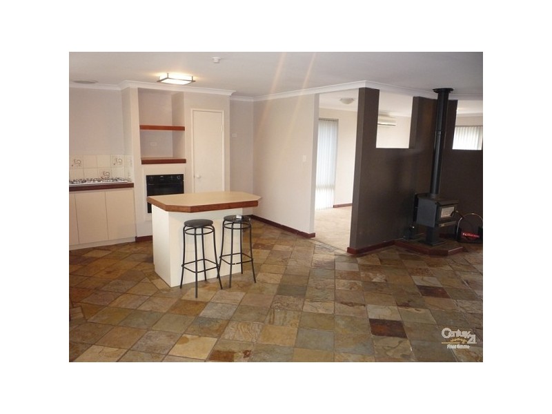 8 Arthurs Vale, Quinns Rocks WA 6030