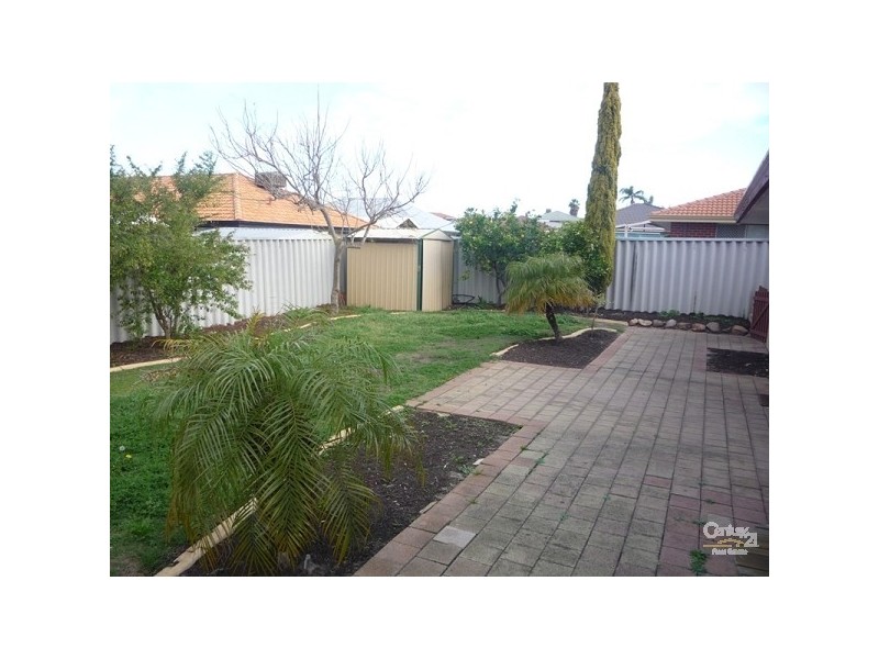 8 Arthurs Vale, Quinns Rocks WA 6030