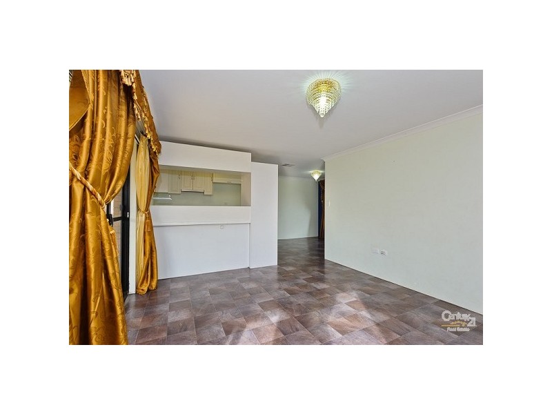 6 Belfast Crescent, Ridgewood WA 6030