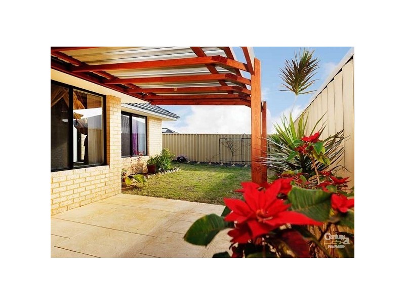 6 Belfast Crescent, Ridgewood WA 6030