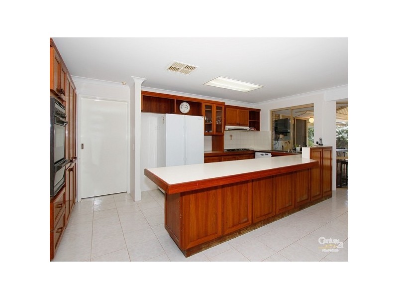 3 Kentia Loop, Wanneroo WA 6065