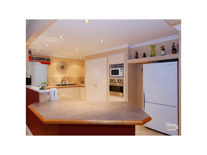 10 Manhattan Avenue, Iluka WA 6028