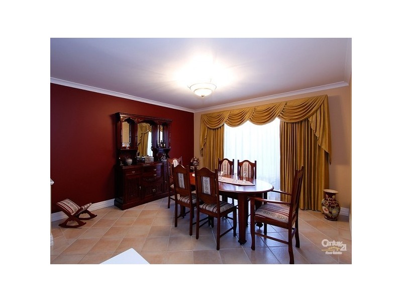 10 Manhattan Avenue, Iluka WA 6028