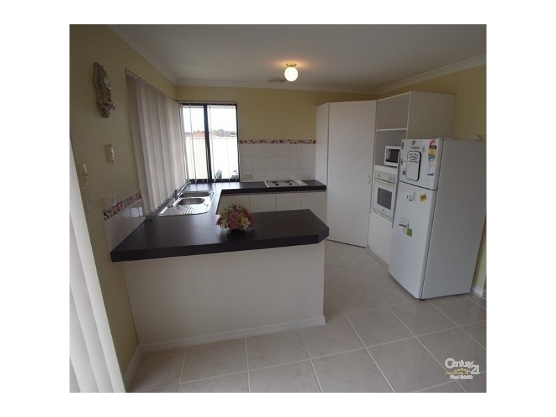 2 Rule Close, Merriwa WA 6030