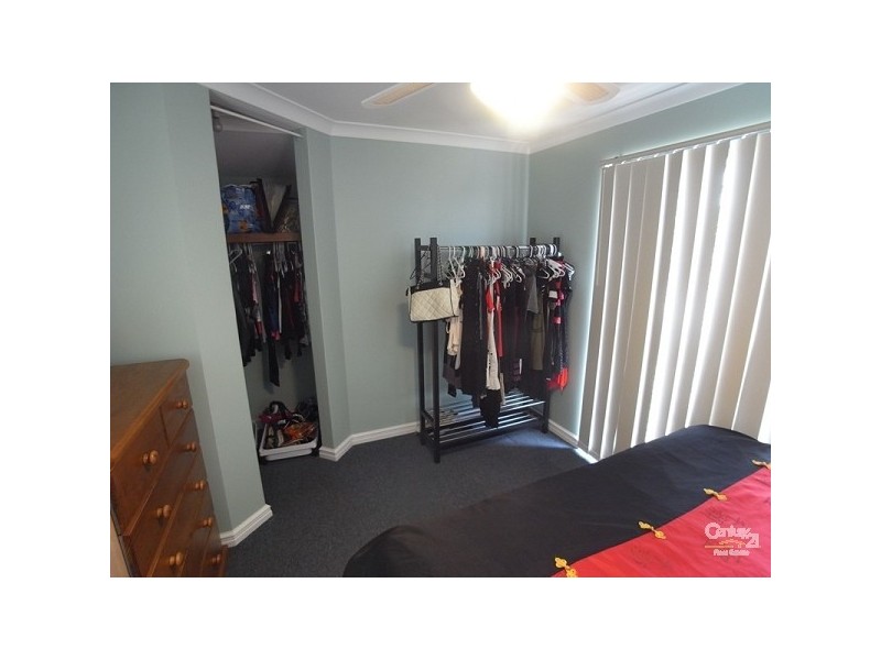 2 Rule Close, Merriwa WA 6030