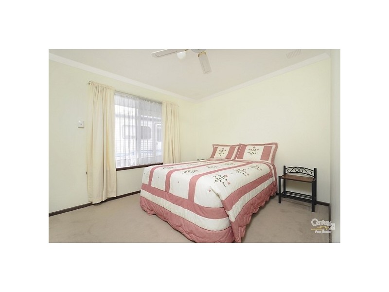 23 Oleander Way, Kallaroo WA 6025