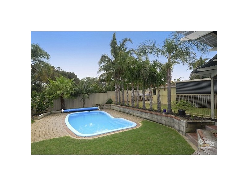 23 Oleander Way, Kallaroo WA 6025