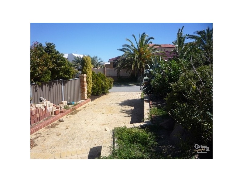 21 Fireball Way, Ocean Reef WA 6027