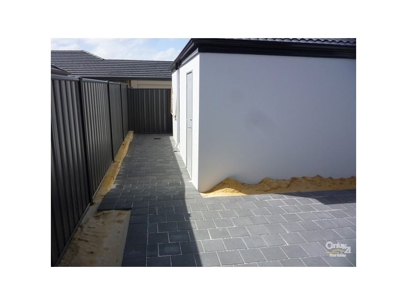 79 Grandis Boulevard, Banksia Grove WA 6031