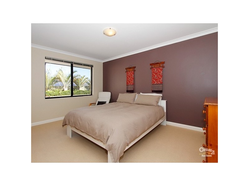 8 Maltara Loop, Quinns Rocks WA 6030