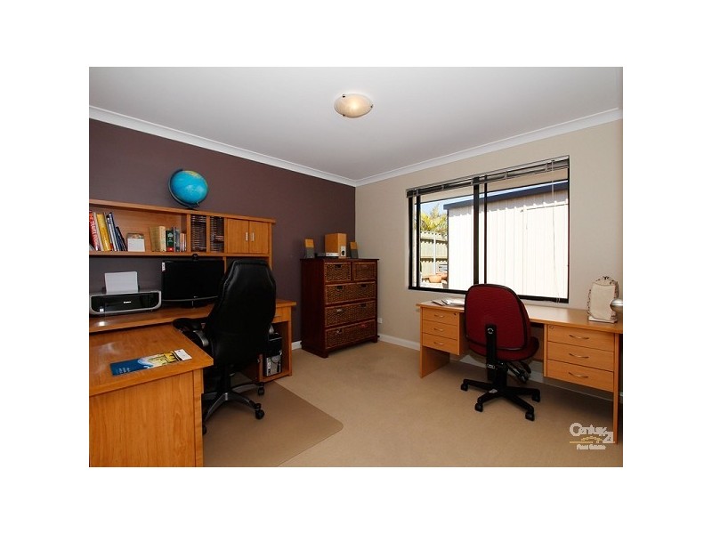 8 Maltara Loop, Quinns Rocks WA 6030