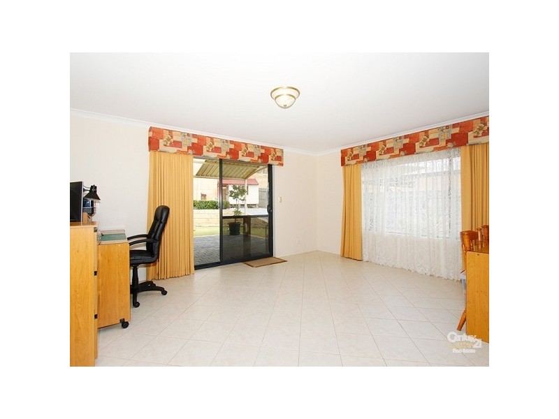 33 Durrington Glade, Clarkson WA 6030