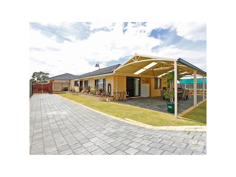 33 Durrington Glade, Clarkson WA 6030