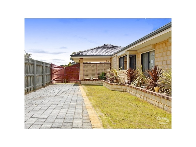 33 Durrington Glade, Clarkson WA 6030