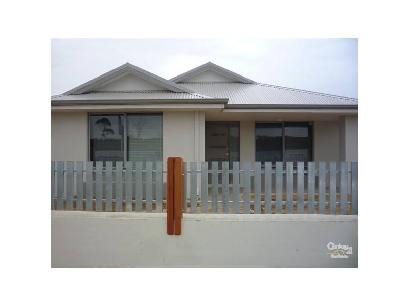 16 Bluewater Drive, Alkimos WA 6038