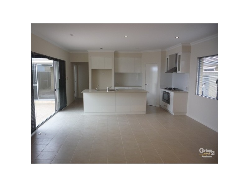 16 Bluewater Drive, Alkimos WA 6038