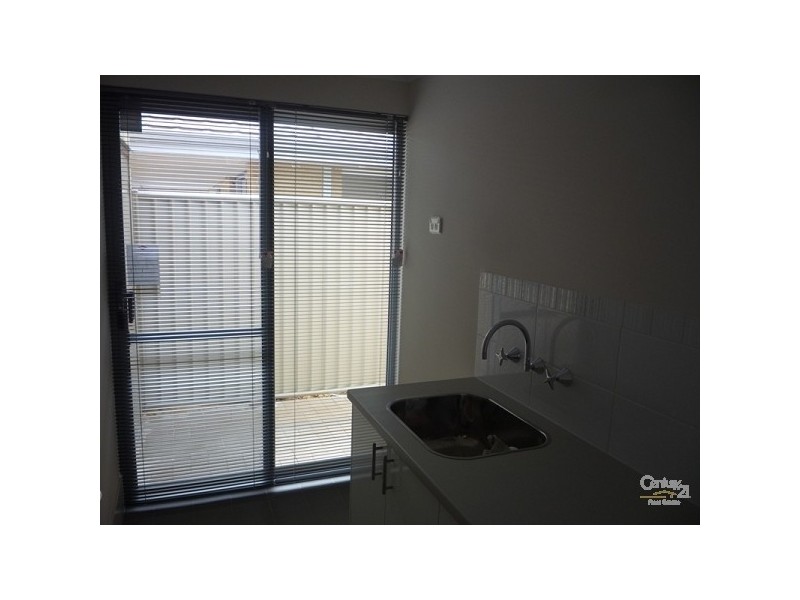 16 Bluewater Drive, Alkimos WA 6038