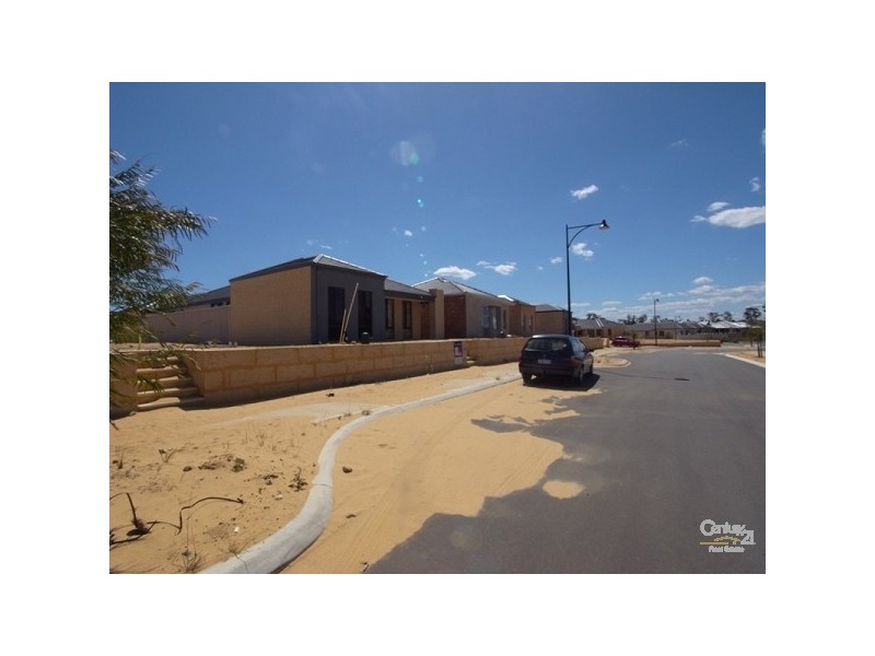 2/1 Soran Way, Butler WA 6036