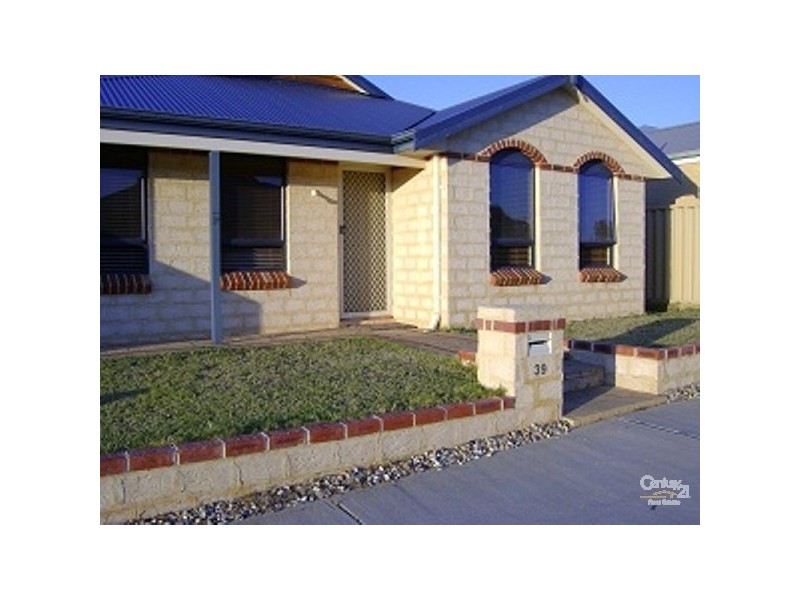 39 Bramshott Approach, Butler WA 6036
