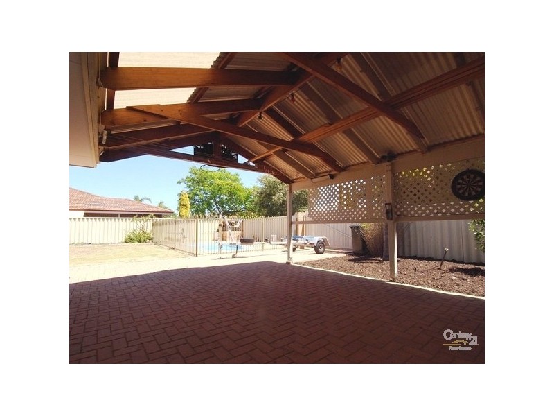 10 Allara Retreat, Quinns Rocks WA 6030