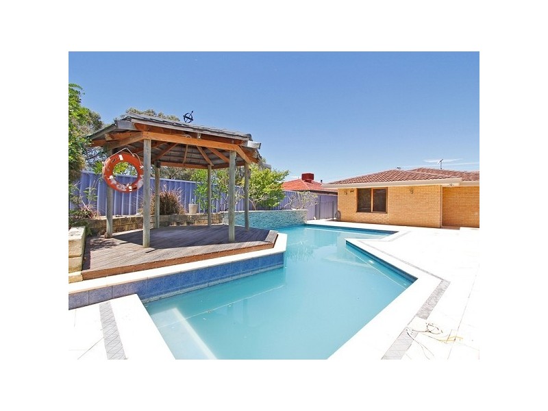 54 Littleham Loop, Quinns Rocks WA 6030