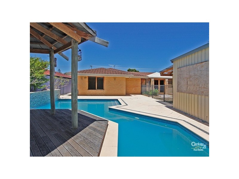 54 Littleham Loop, Quinns Rocks WA 6030