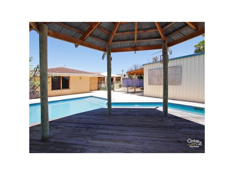 54 Littleham Loop, Quinns Rocks WA 6030