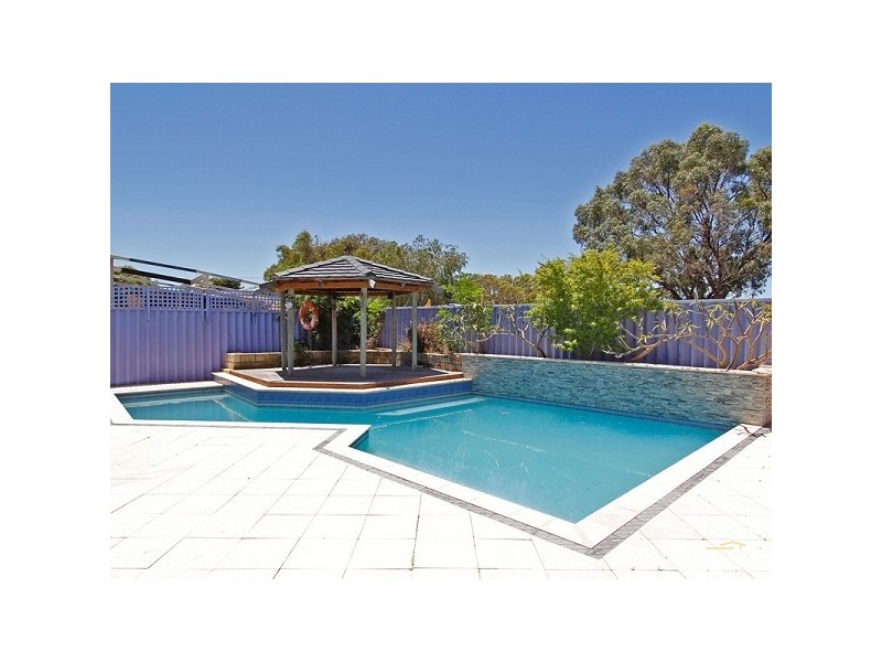 54 Littleham Loop, Quinns Rocks WA 6030