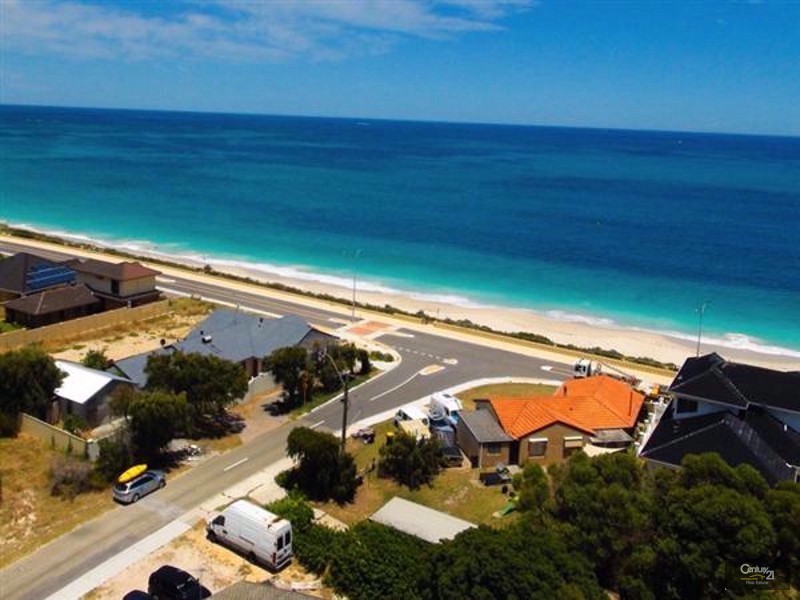 120 Ocean Drive, Quinns Rocks WA 6030