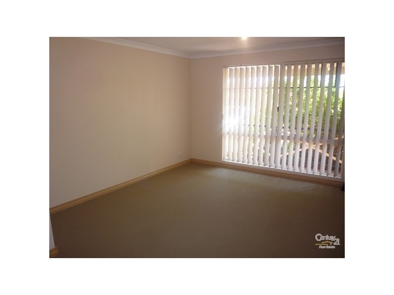 10 Breaksea Way, Ridgewood WA 6030