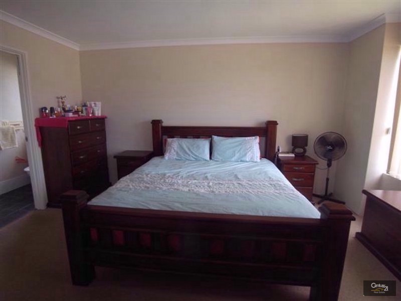 39 Adelong Circuit, Merriwa WA 6030