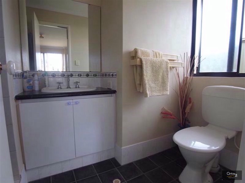 39 Adelong Circuit, Merriwa WA 6030