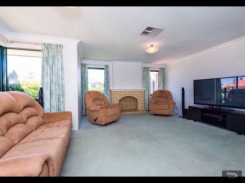 6  Sea Edge, Mindarie WA 6030