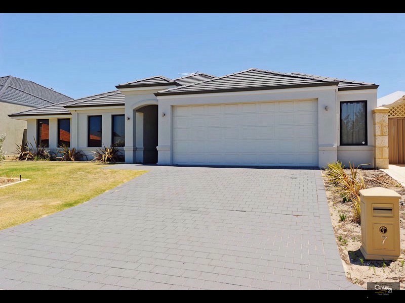 7 Acapulco Way, Quinns Rocks WA 6030