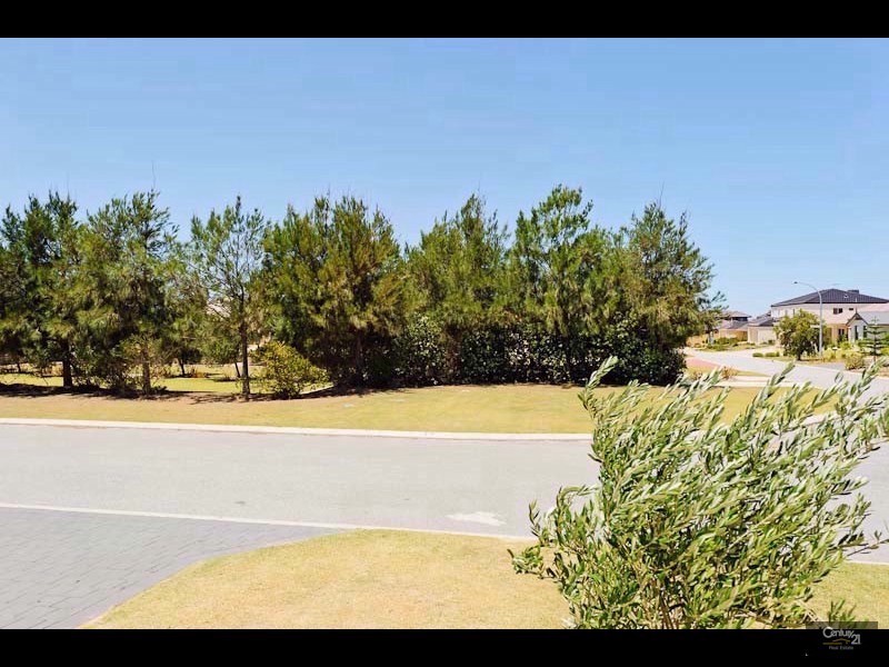 7 Acapulco Way, Quinns Rocks WA 6030