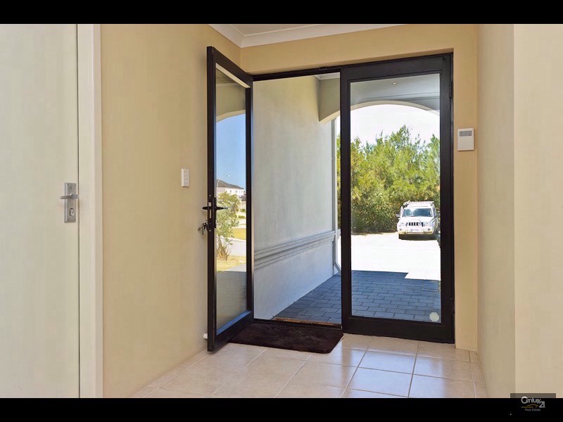 7 Acapulco Way, Quinns Rocks WA 6030