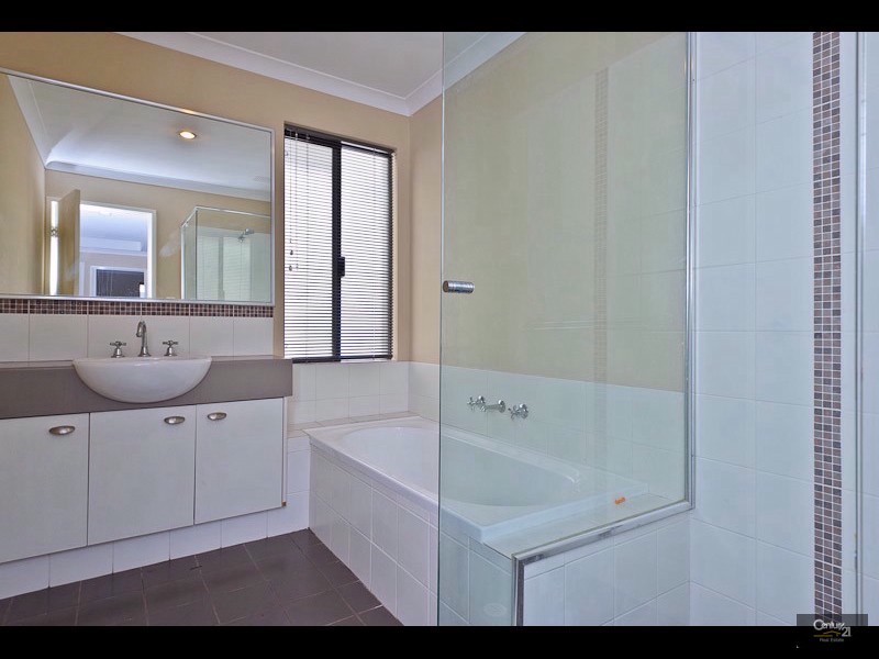7 Acapulco Way, Quinns Rocks WA 6030