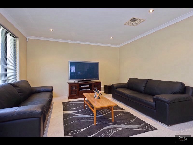 7 Acapulco Way, Quinns Rocks WA 6030