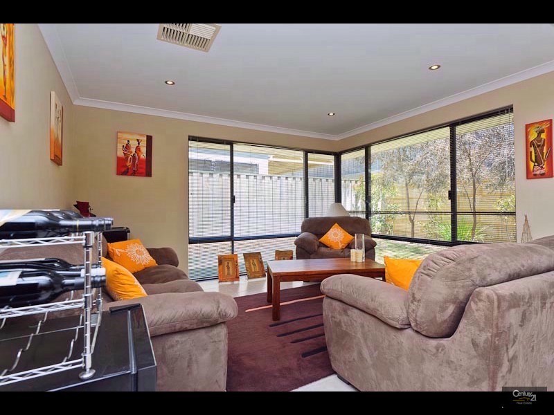 7 Acapulco Way, Quinns Rocks WA 6030