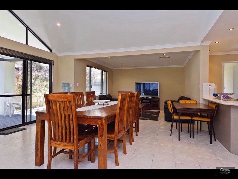 7 Acapulco Way, Quinns Rocks WA 6030