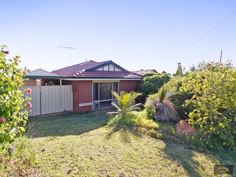 70 Whitfield Drive, Two Rocks WA 6037