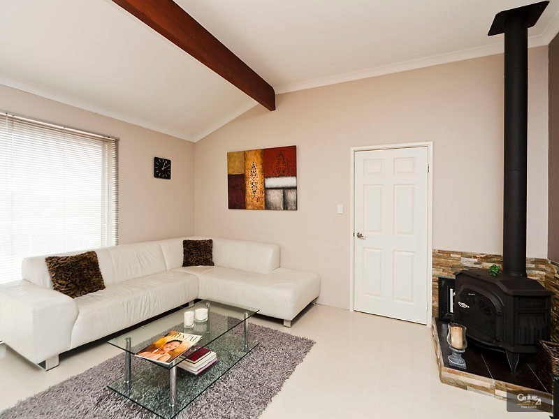 12 Ainsbury Parade, Clarkson WA 6030