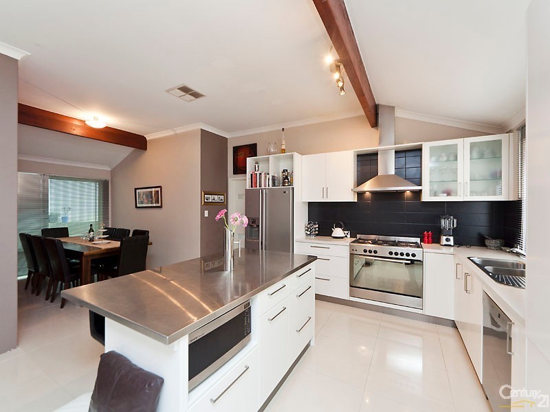 12 Ainsbury Parade, Clarkson WA 6030