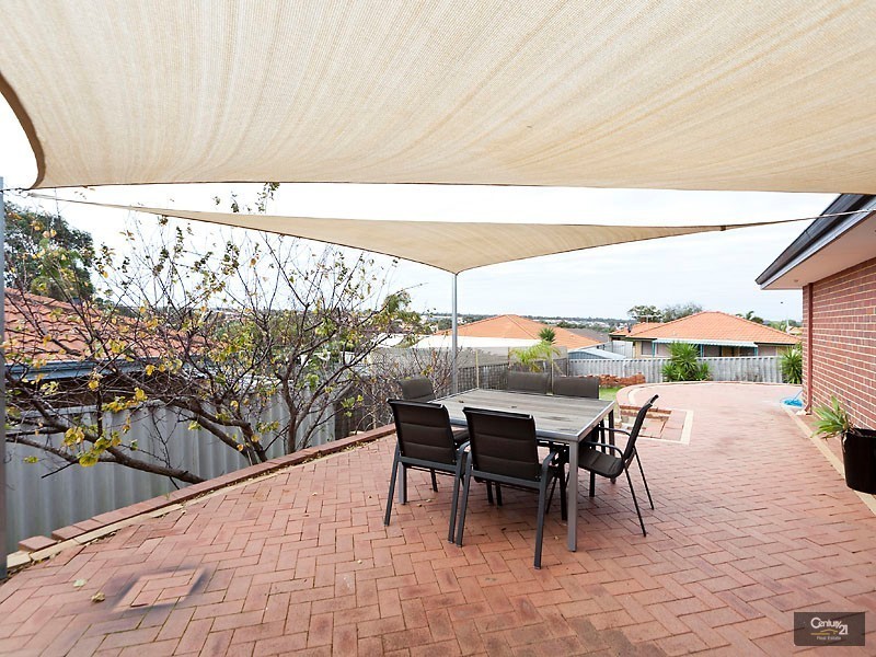 12 Ainsbury Parade, Clarkson WA 6030