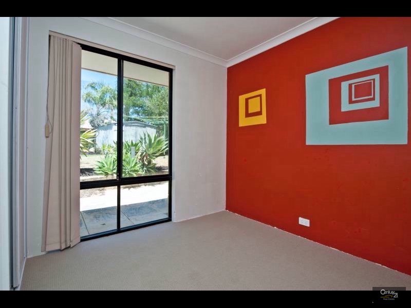 43 Dalvik Avenue, Merriwa WA 6030