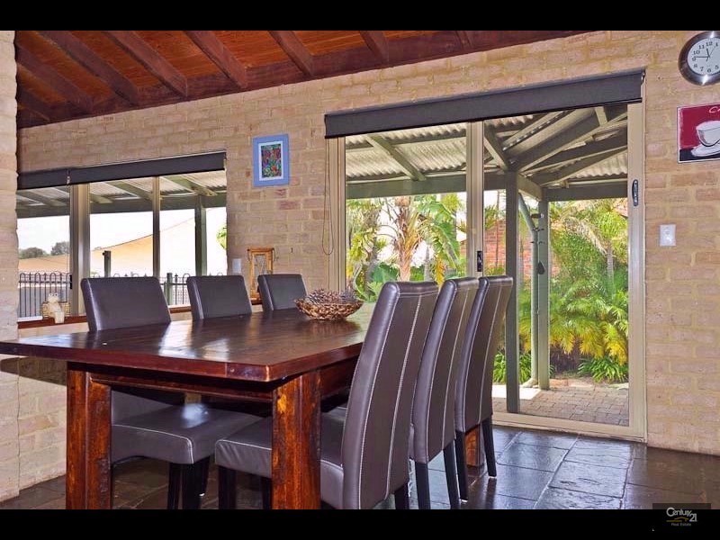 12 Pennant Place, Woodvale WA 6026