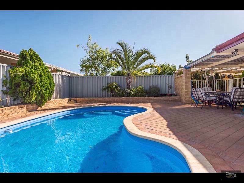 61 Coldstream Circuit, Merriwa WA 6030