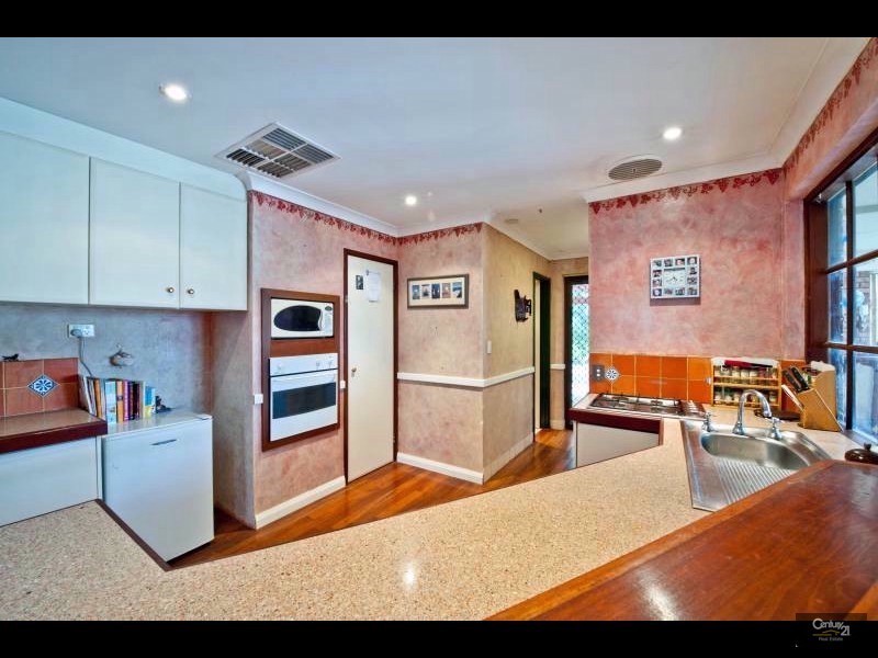 24 Clinton Street, Kingsley WA 6026