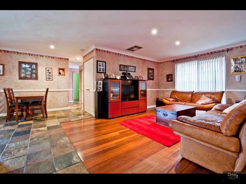 24 Clinton Street, Kingsley WA 6026